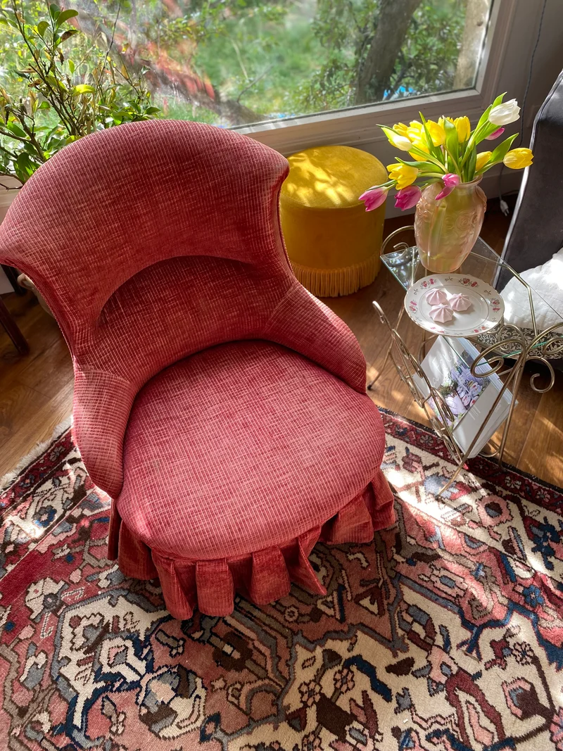 Fauteuil crapaud ancien en velours