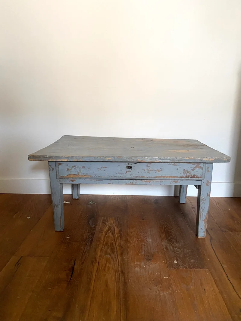 Table basse de ferme en bois ancien patiné