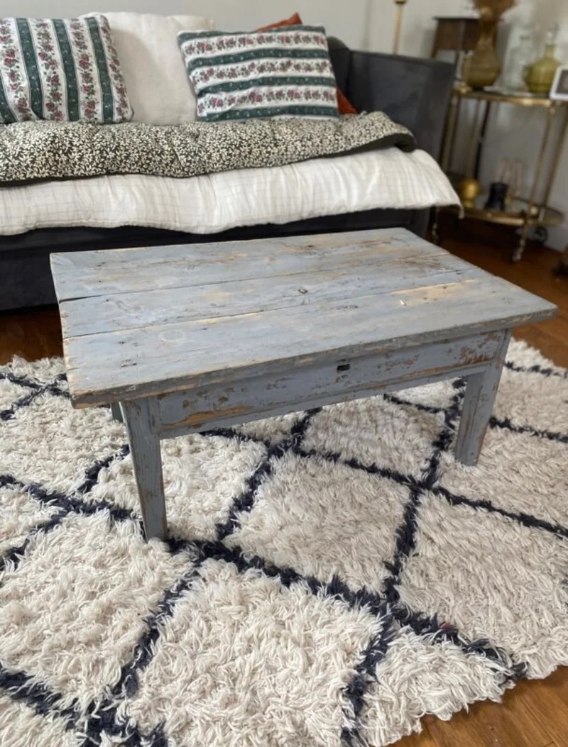 Table basse de ferme en bois ancien patiné