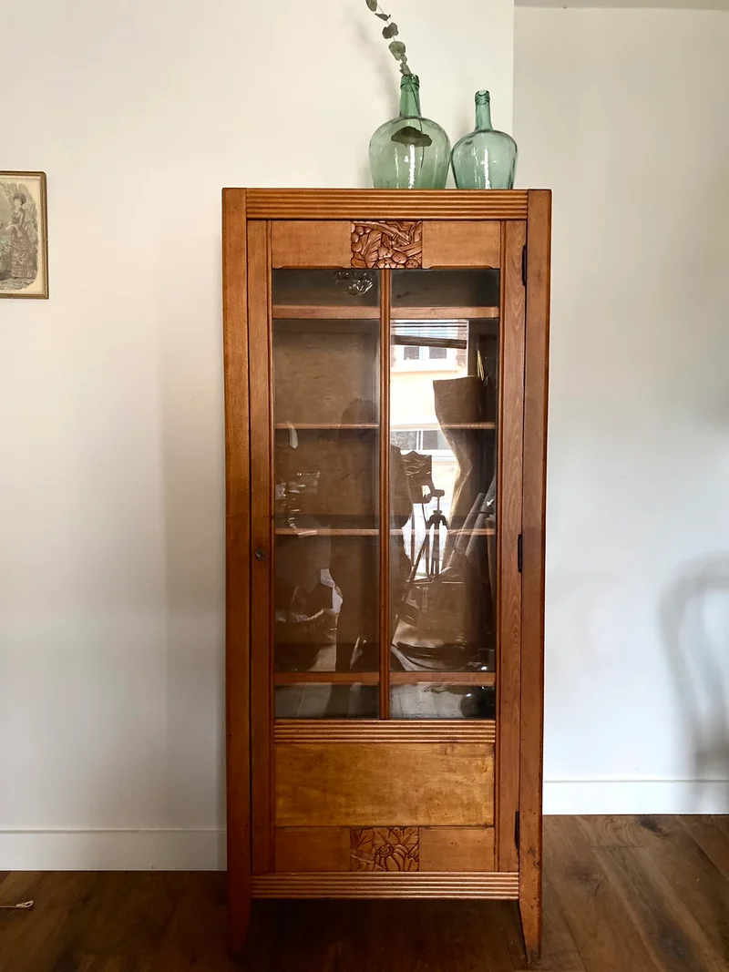 Armoire vitrine