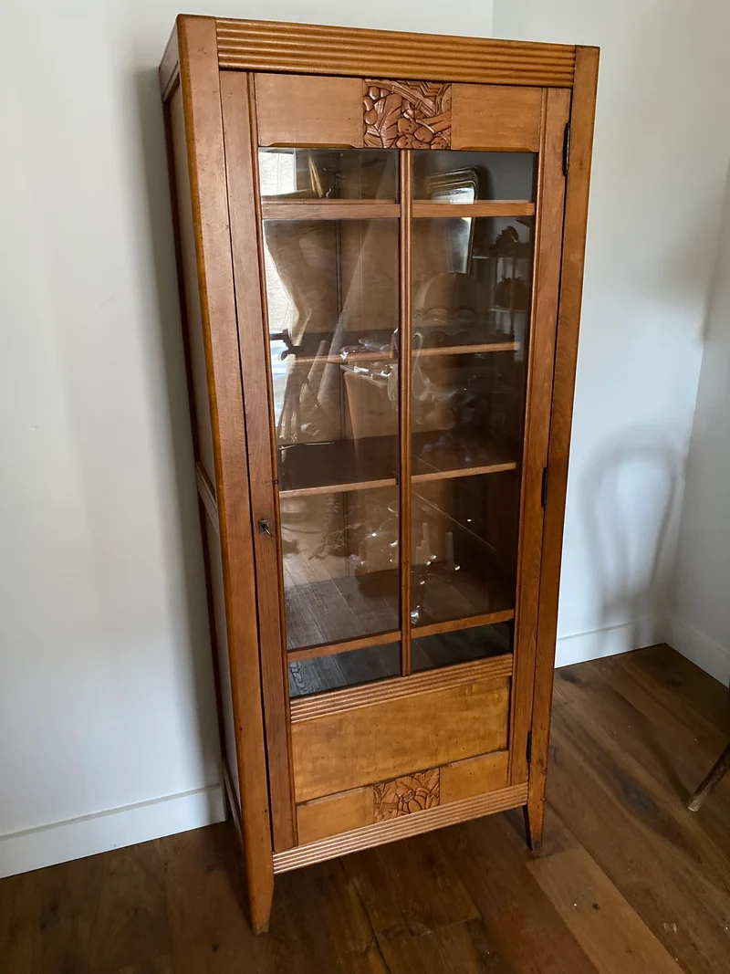 Armoire vitrine