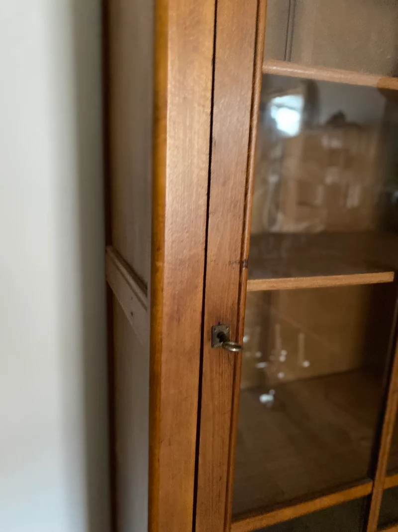 Armoire vitrine