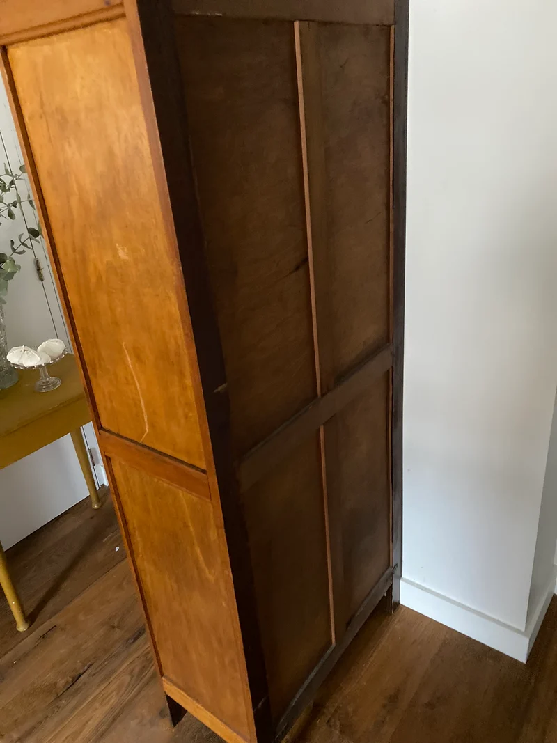 Armoire vitrine