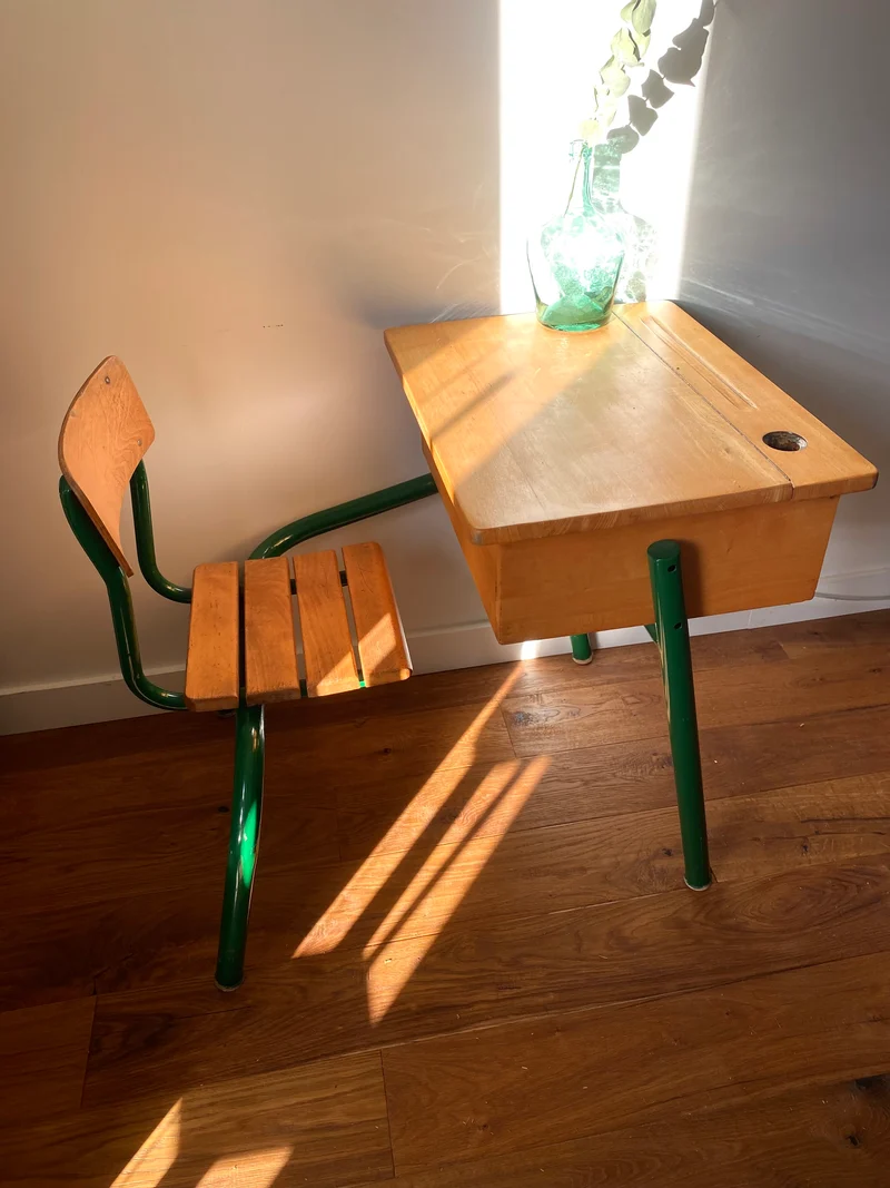 Bureau d'écolier pupitre ancien en bois