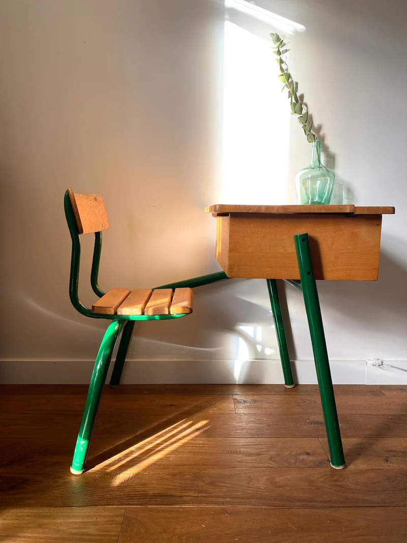 Bureau d'écolier pupitre ancien en bois