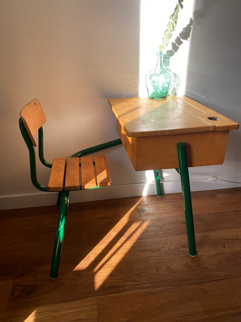 Bureau d'écolier pupitre ancien en bois