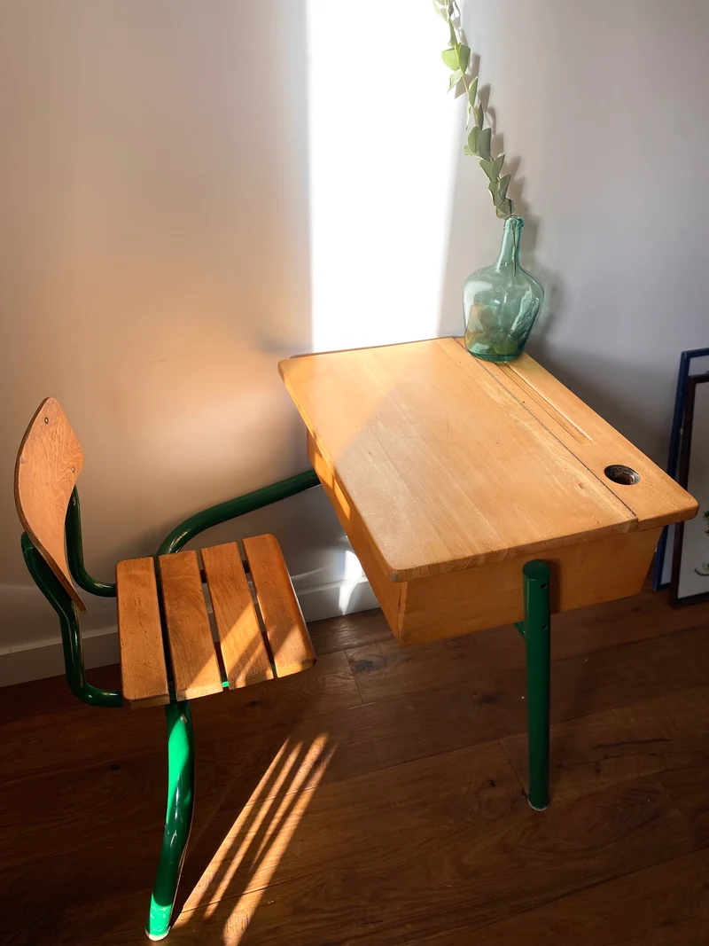 Bureau d'écolier pupitre ancien en bois