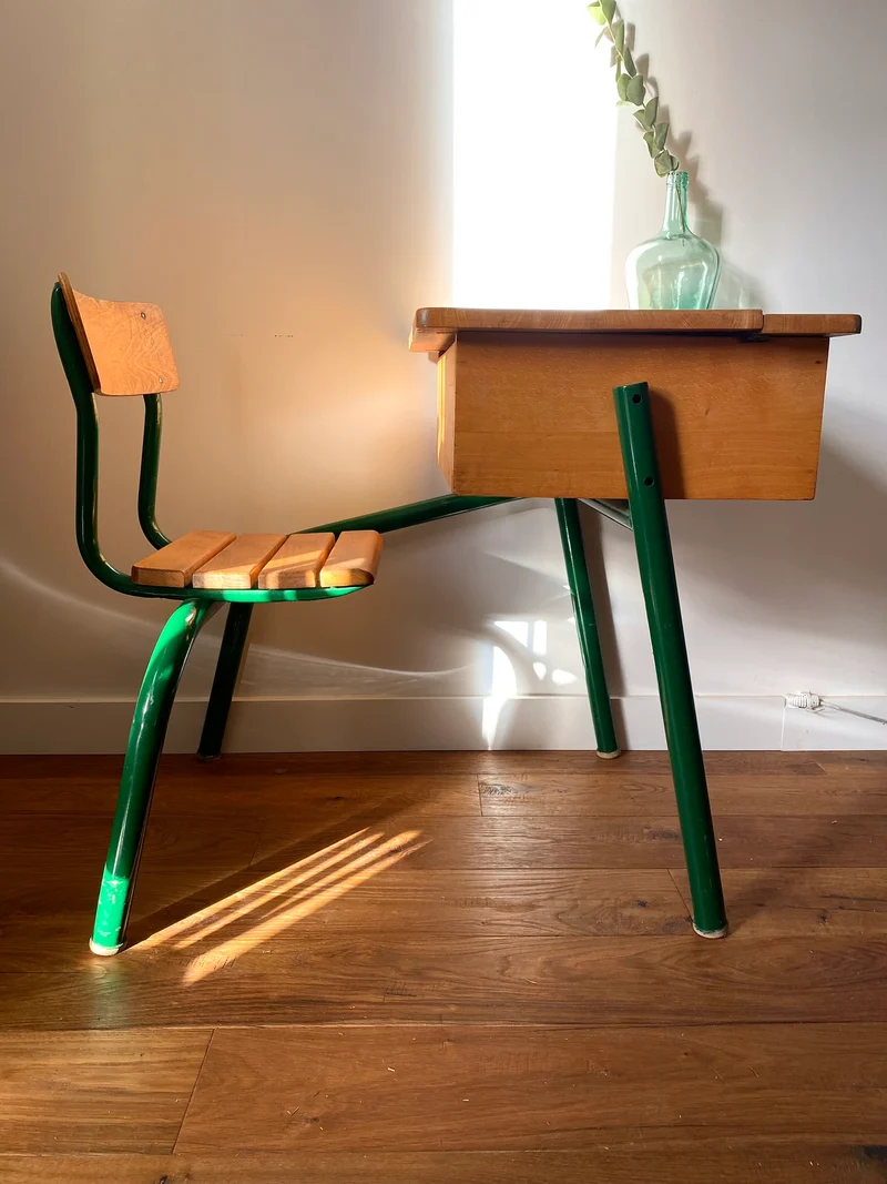 Bureau d'écolier pupitre ancien en bois