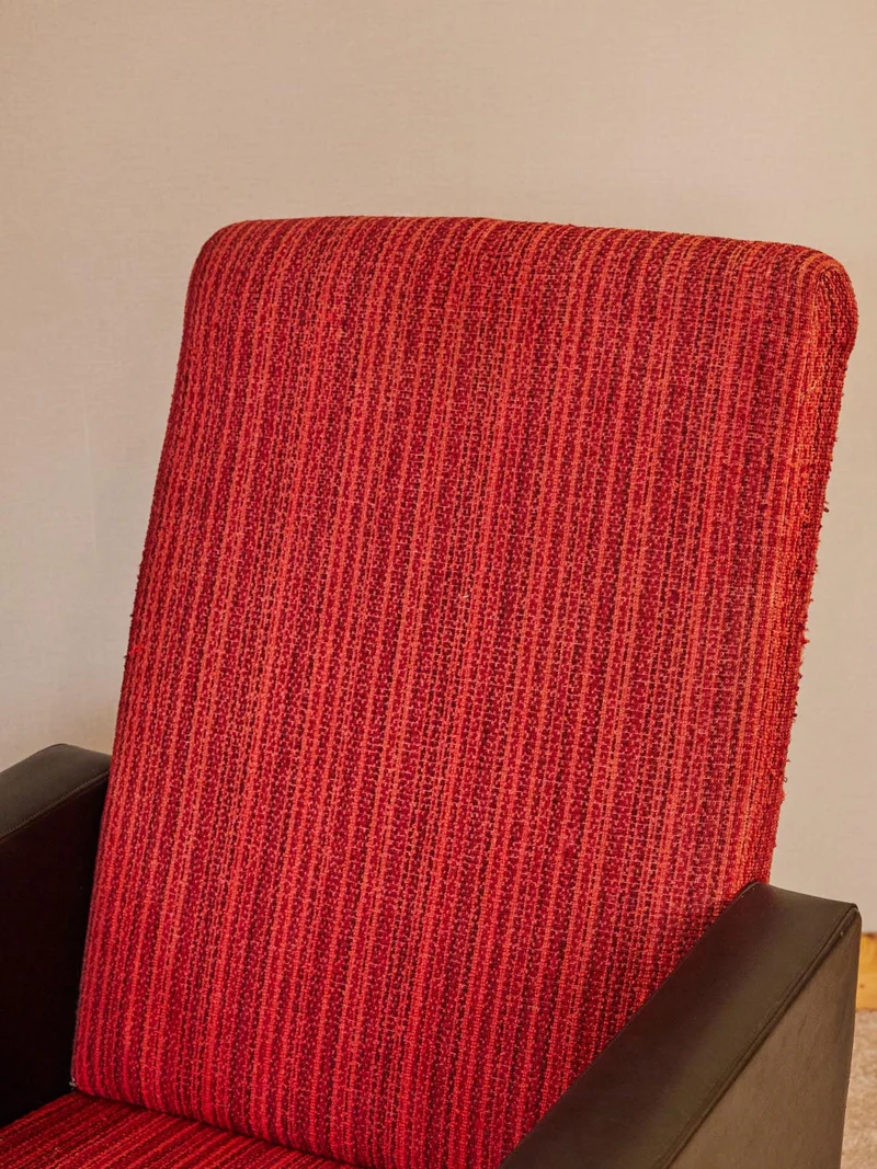 Jakob, le fauteuil en similicuir N°1376