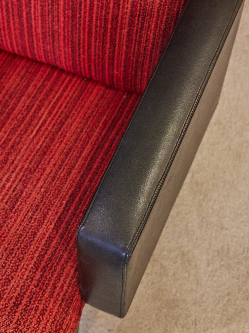 Jakob, le fauteuil en similicuir N°1376