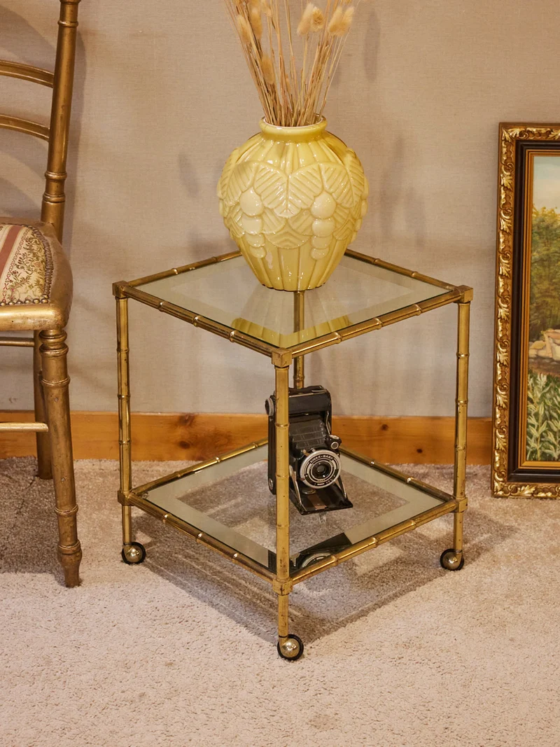 Hanna, la table d'appoint en laiton N°1564