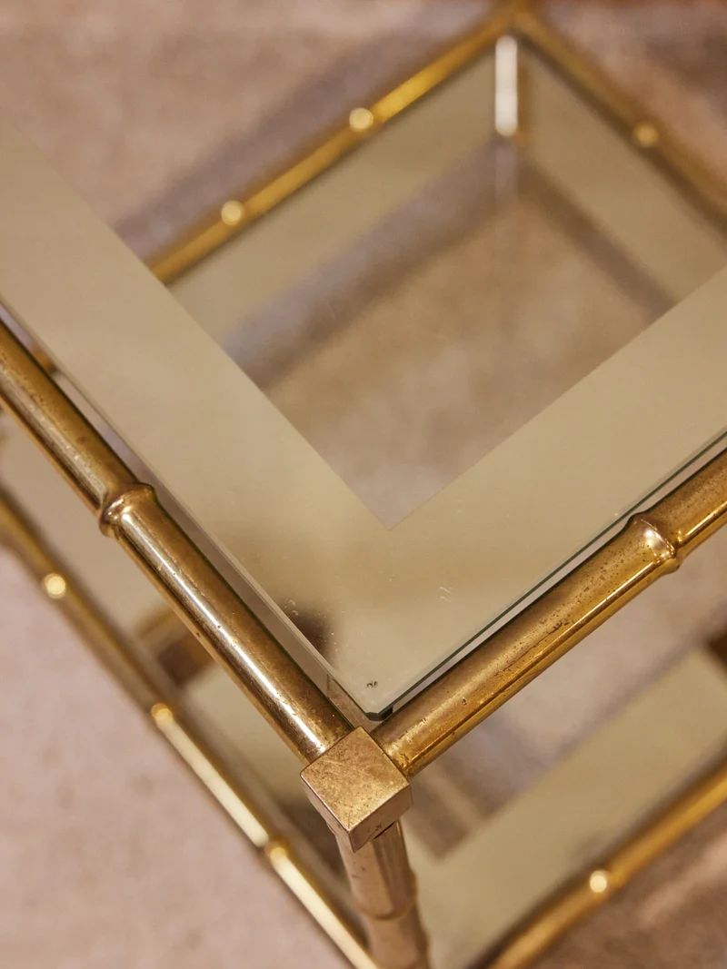 Hanna, la table d'appoint en laiton N°1564