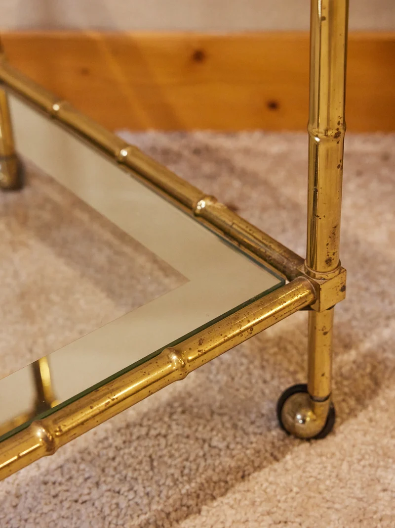Hanna, la table d'appoint en laiton N°1564