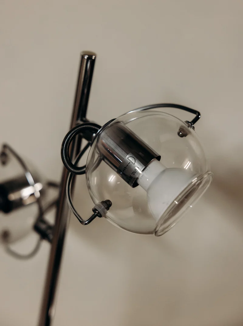 Julia, la lampe à globes au style mid-century N°1053