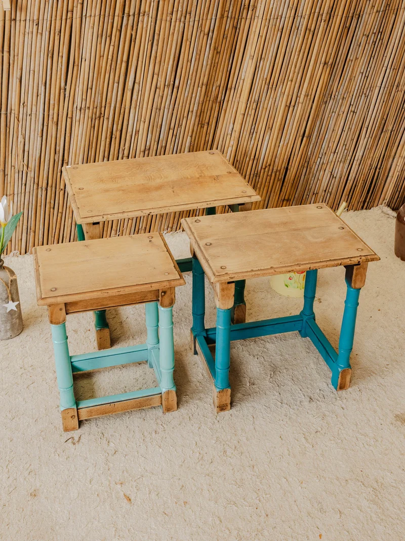 Barbara, les tables gigognes en bois N°215