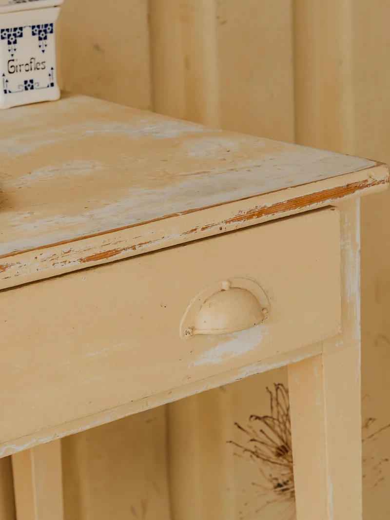 Francine, la console en bois beige N°1577