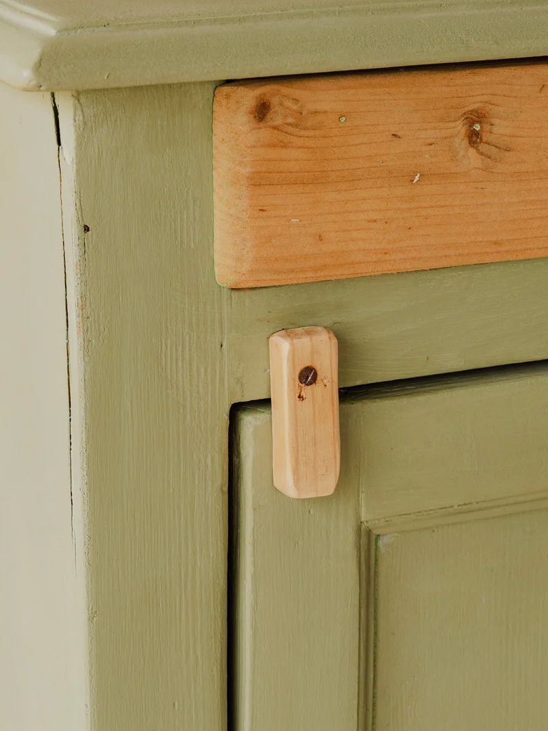Gilbert, le confiturier en bois vert N°1880