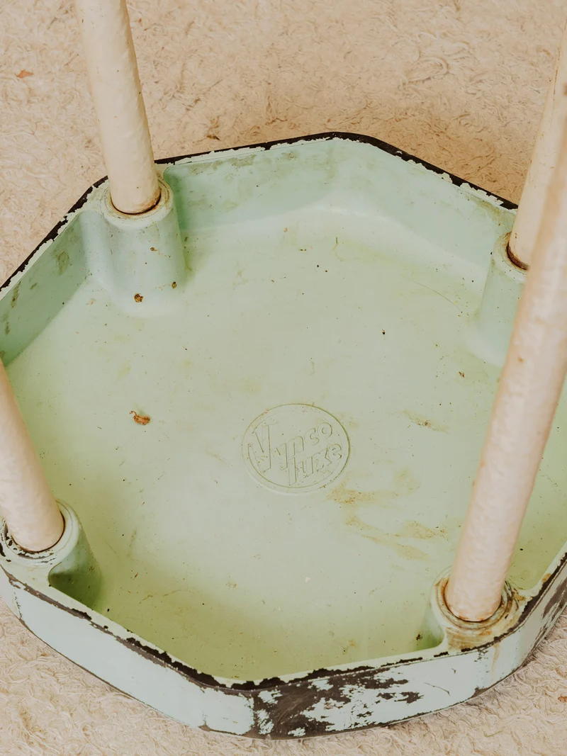 Axel, le tabouret en métal N°748