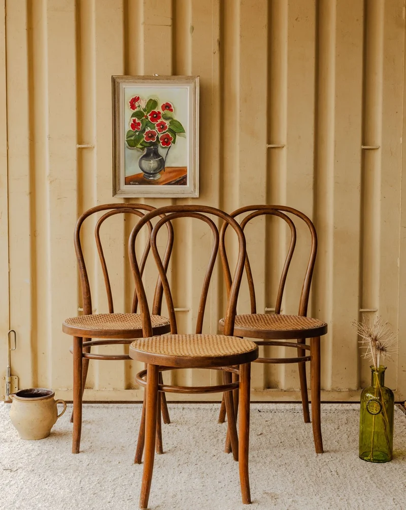 Claude, le lot de 3 chaises en bois et cannage N°1628
