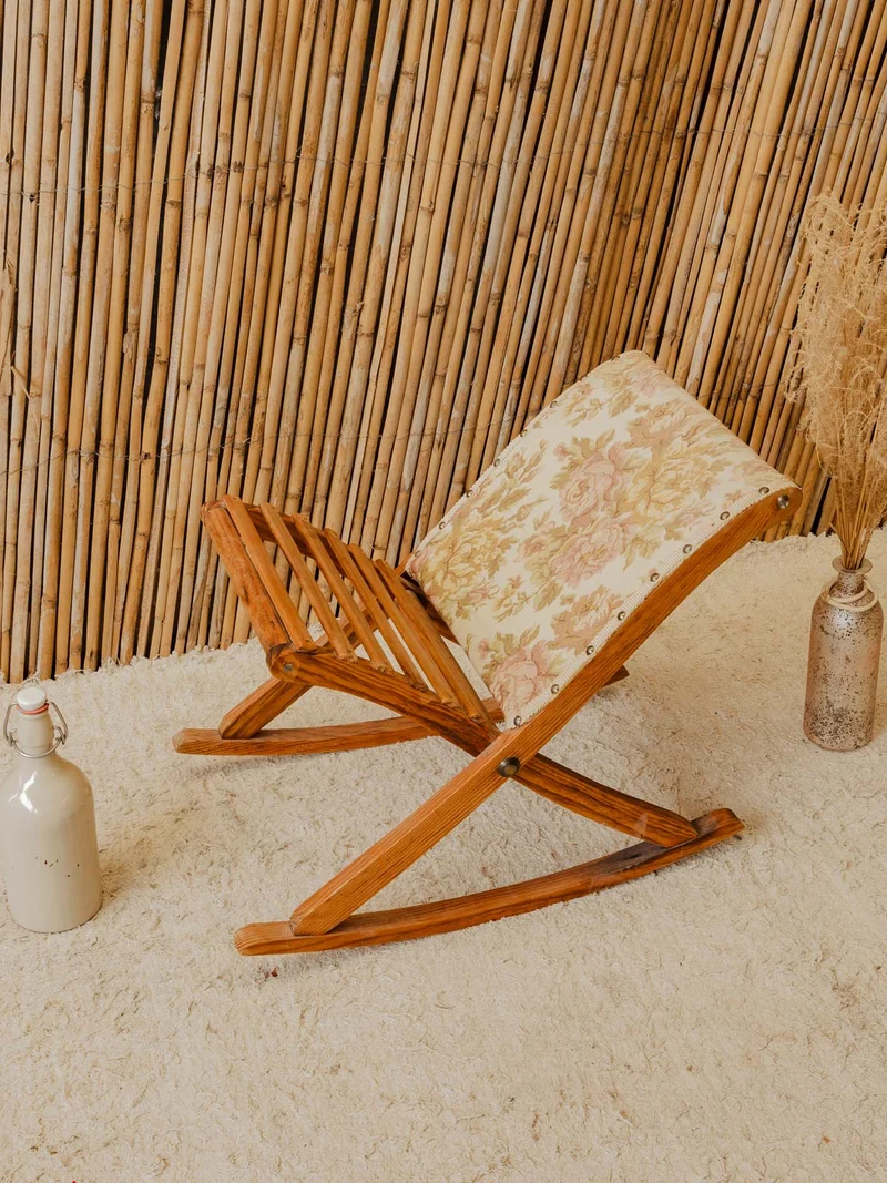 Regis, le repose-pieds en bois et tissu N°1561