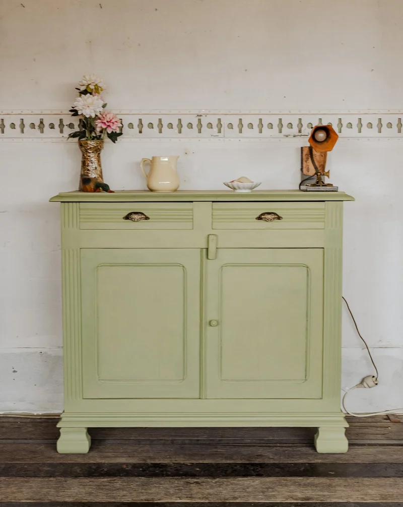 Gilbert, le buffet en bois vert N°1883