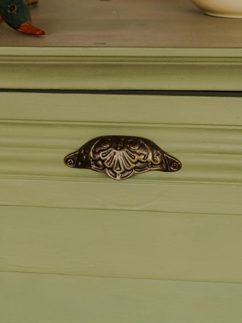 Gilbert, le buffet en bois vert N°1883