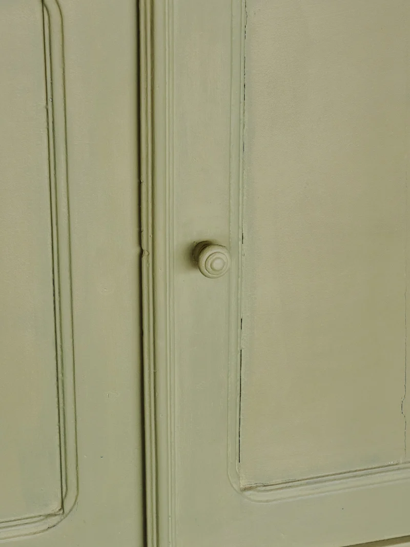 Gilbert, le buffet en bois vert N°1883