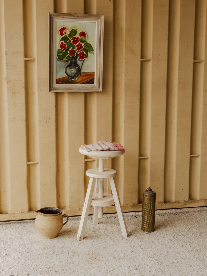 Regis, le tabouret à vis en bois blanc N°1563