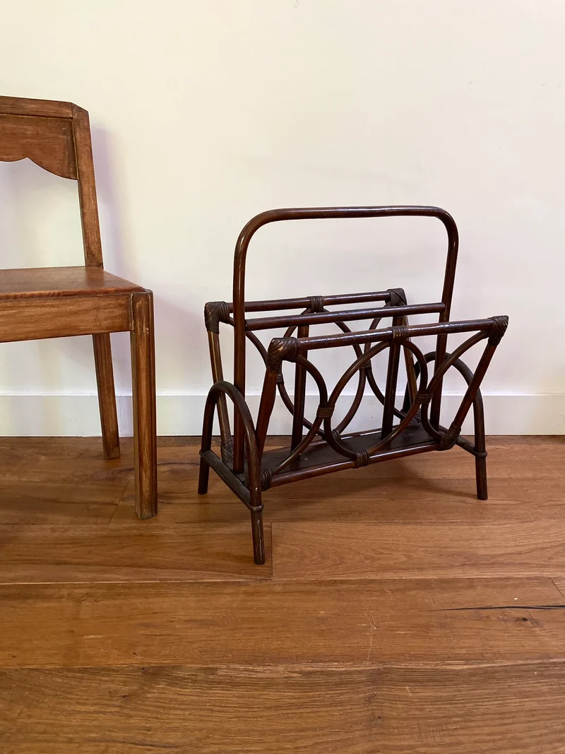 Porte-revues vintage en rotin