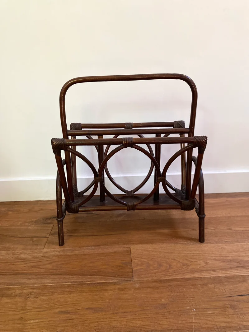 Porte-revues vintage en rotin