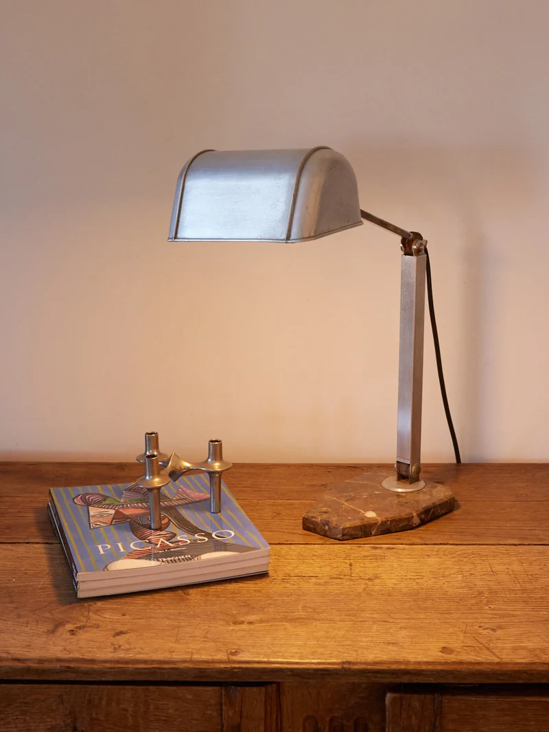 Julia, la lampe de bureau en métal vintage N°1064