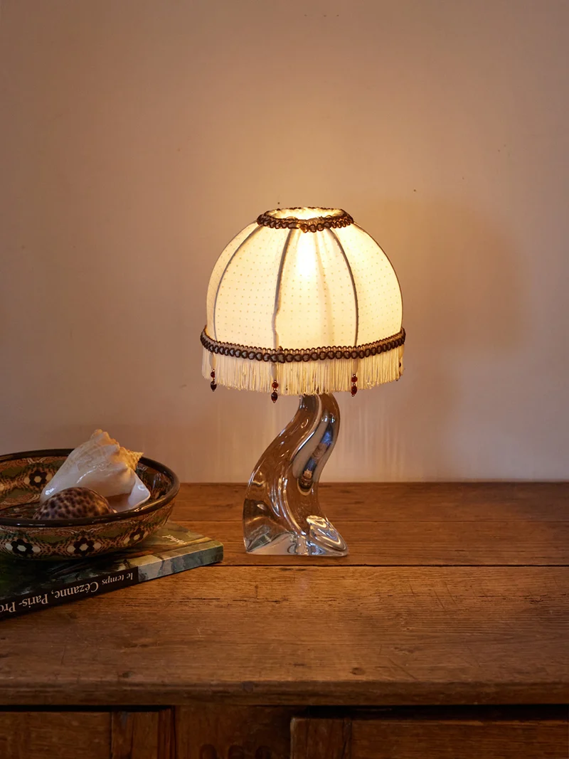 Julia, la petite lampe en cristal vintage N°1063
