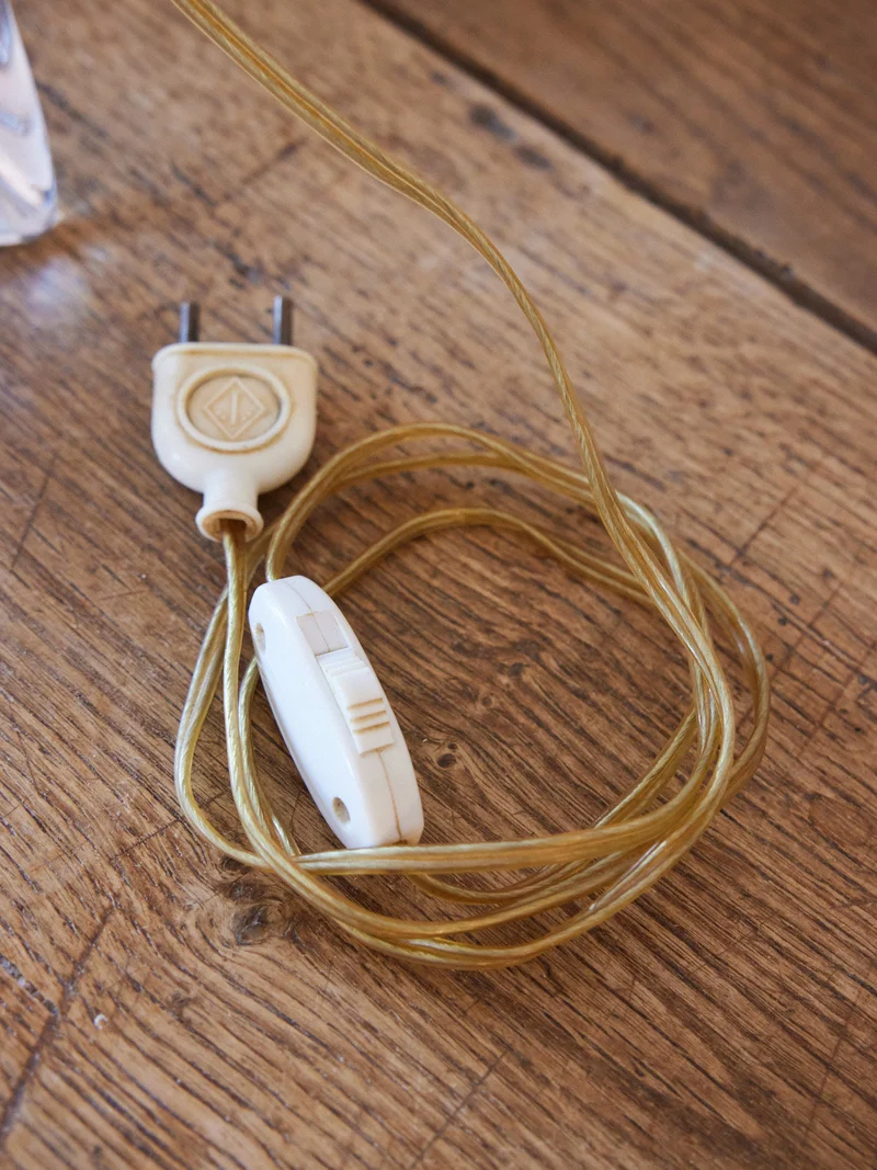 Julia, la petite lampe en cristal vintage N°1063