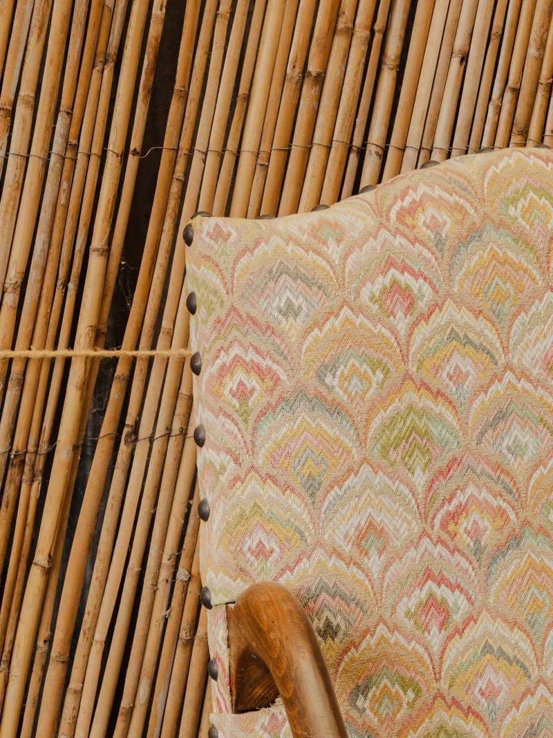 Martine, la banquette en bois et tissu à motifs N°154
