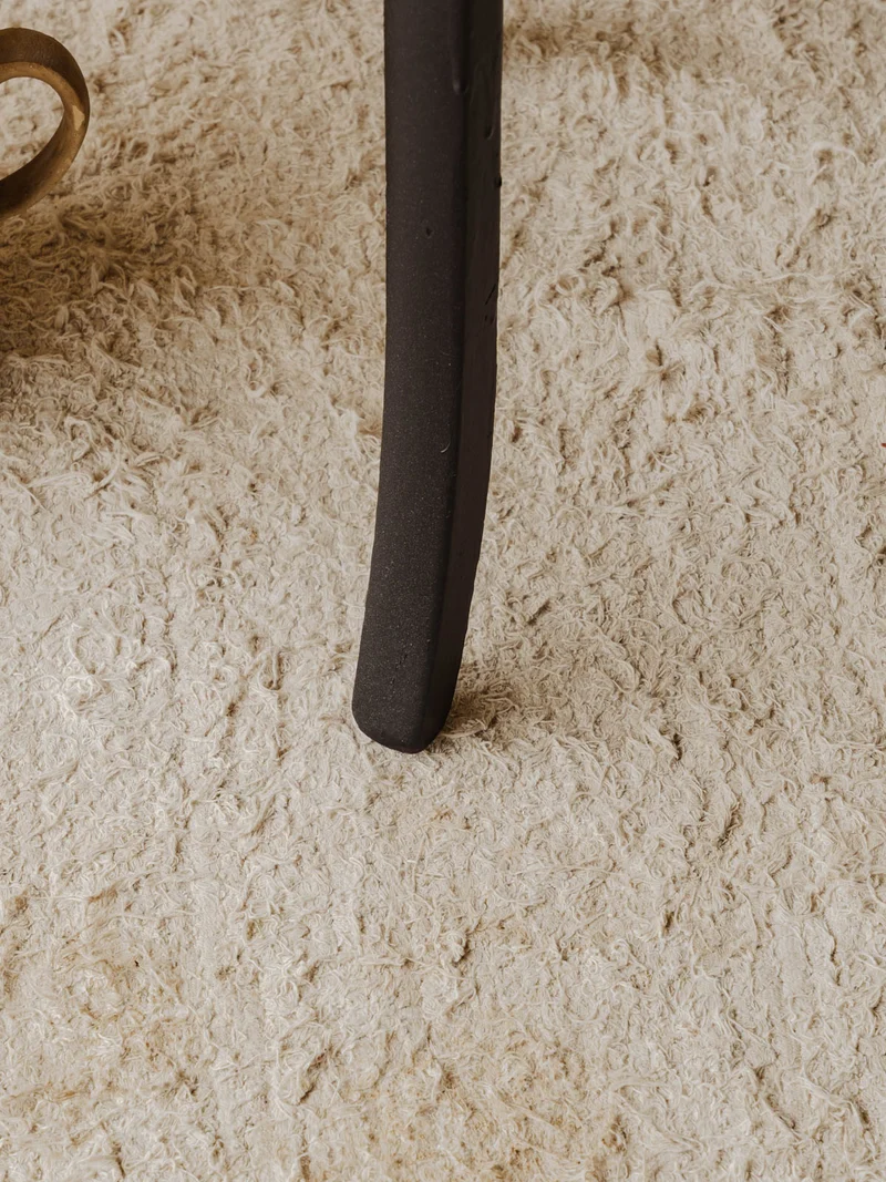 Regis, le tabouret en bois noir N°1562