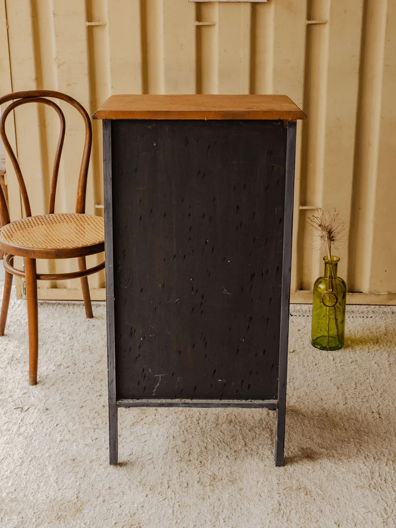 Gilbert, le petit buffet en bois noir N°1882