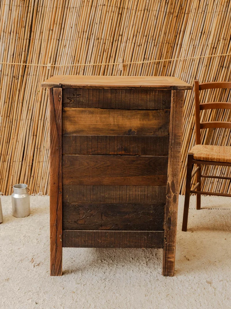 Gilbert, le petit buffet en bois N°1867