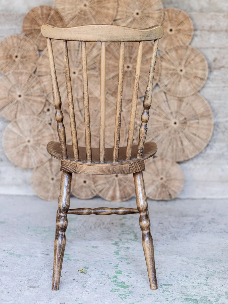 Claude, la paire de chaises Baumann N°1625