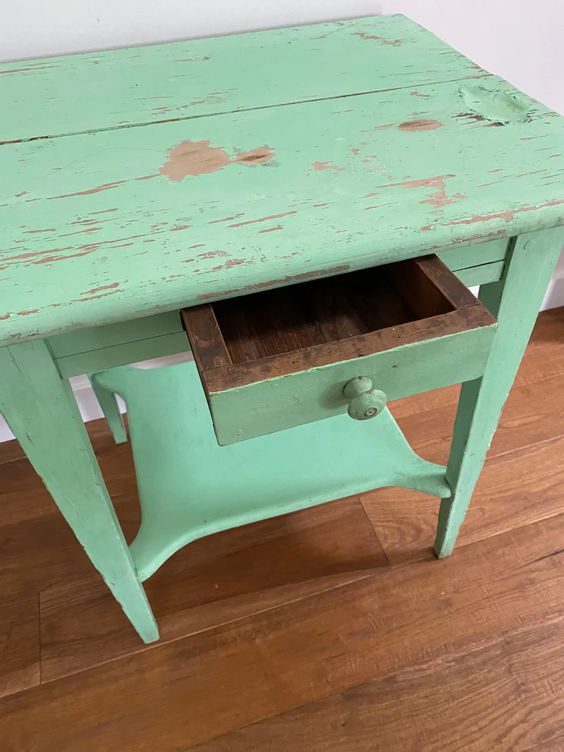 Petite table de ferme en bois
