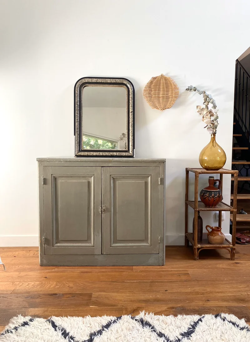 Grand buffet parisien en bois ancien