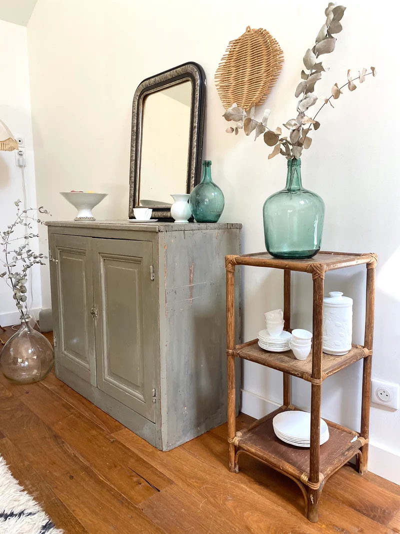 Grand buffet parisien en bois ancien