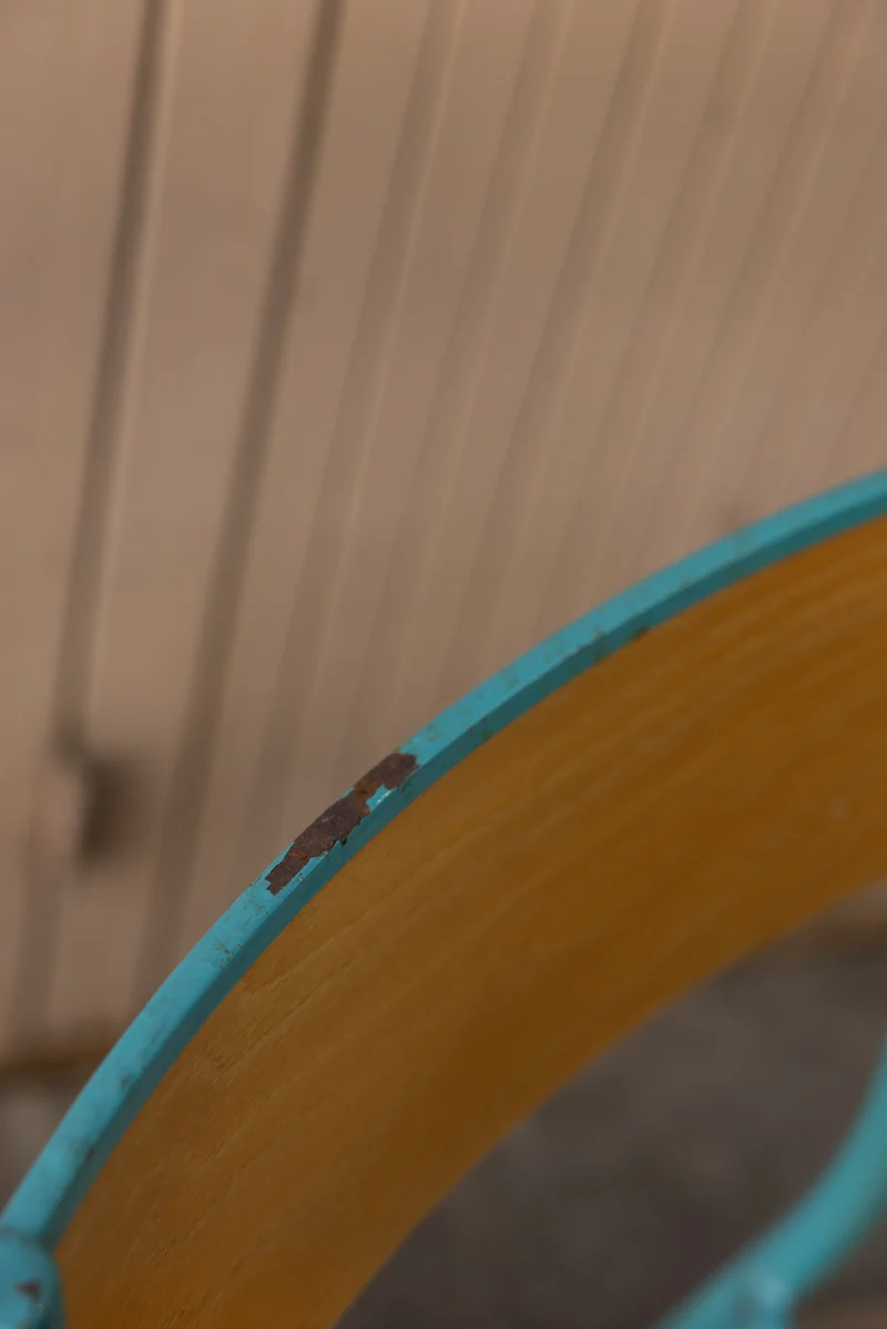 Alma, la chaise d'écolier à la structure bleue ciel N°1960