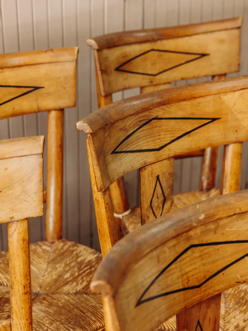 Claude, le lot de 6 chaises en cannage et bois sculpté N°1613