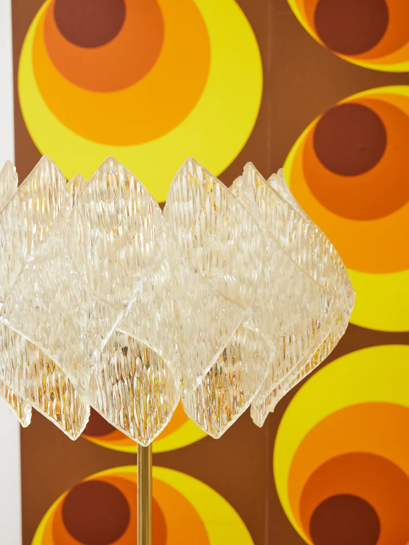 Julien, le lampadaire esprit scandinave en plexiglass N°404