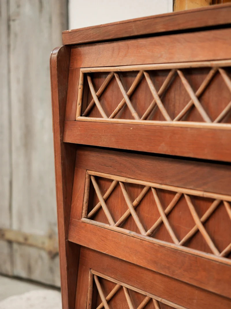 Olga, la commode en bois et rotin N°1093