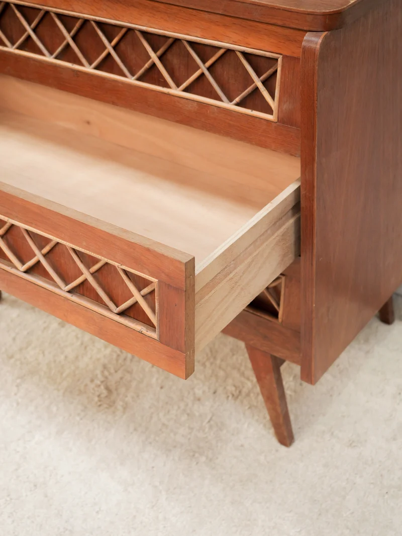 Olga, la commode en bois et rotin N°1093
