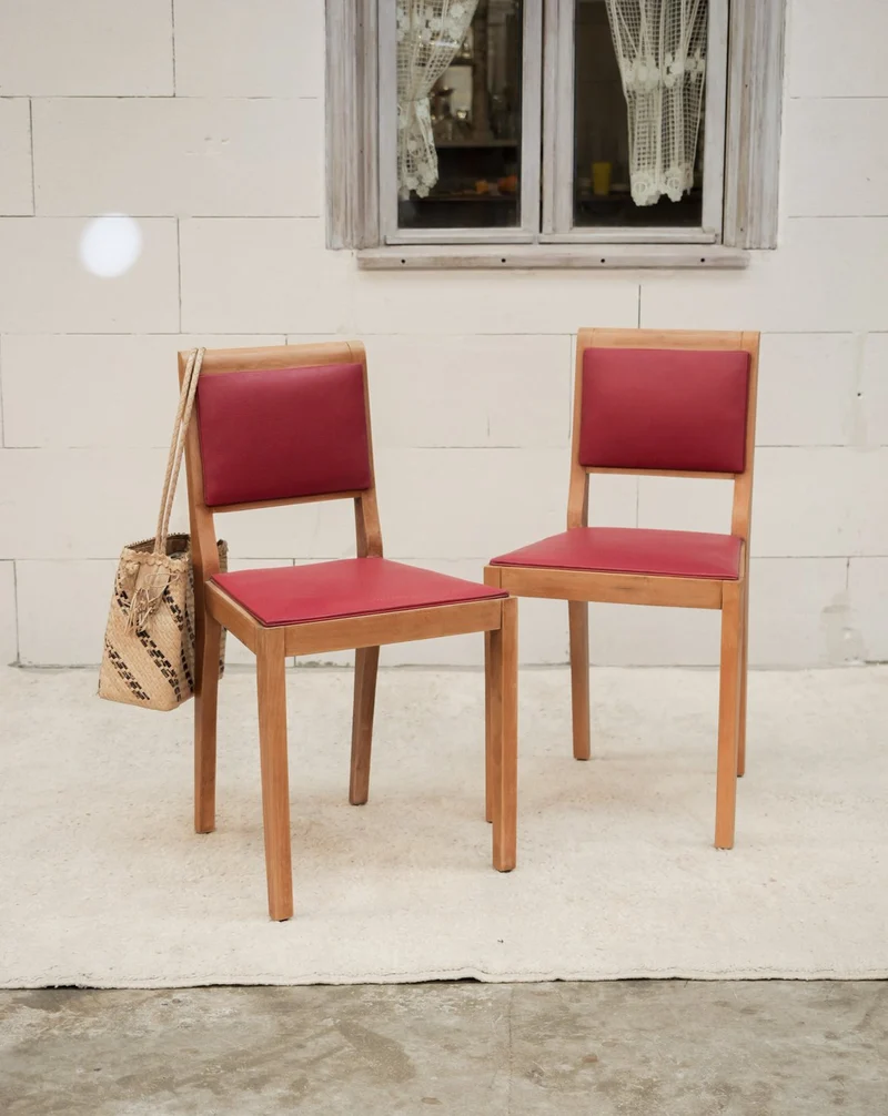 Alma, le lot de 2 chaises rouges N°1974
