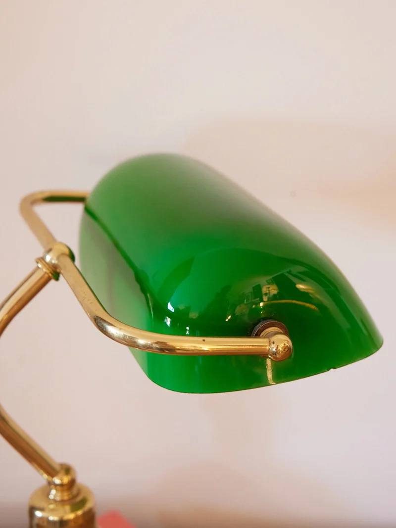 Julia, la lampe de bureau en verre vert N°1054