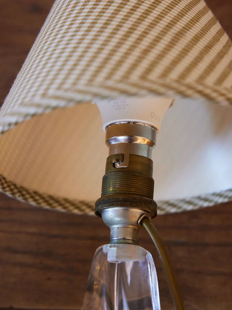 Suzanne, la petite lampe en cristal et vichy N°645