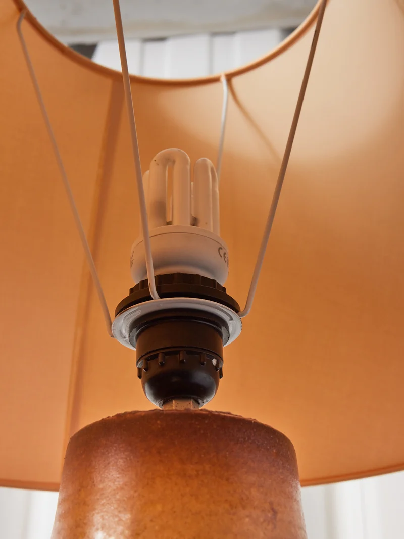 Suzanne, la lampe à poser en céramique N°533